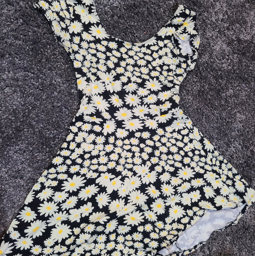 Daisy dress